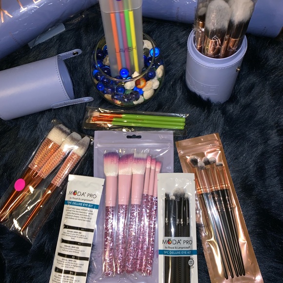 Make up brushes - Picture 3 of 8